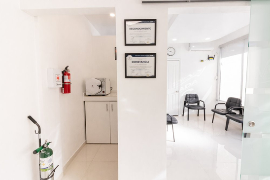 Slider image (7) Ivan Implant Cosmetic Dental